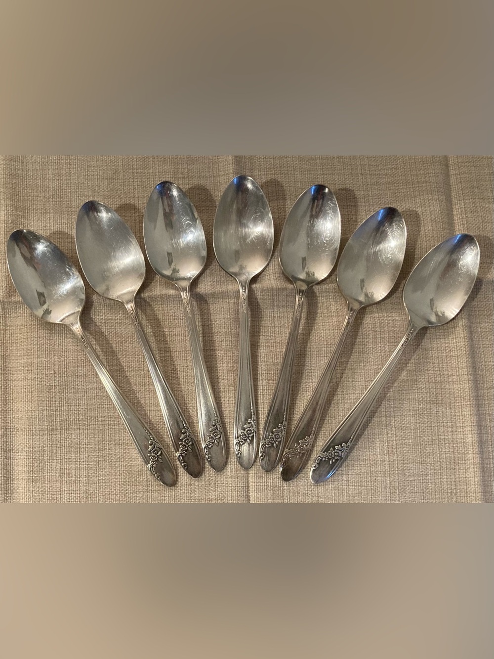 Oneida Community QUEEN BESS II Tudor Silver Plated Tea Spoons